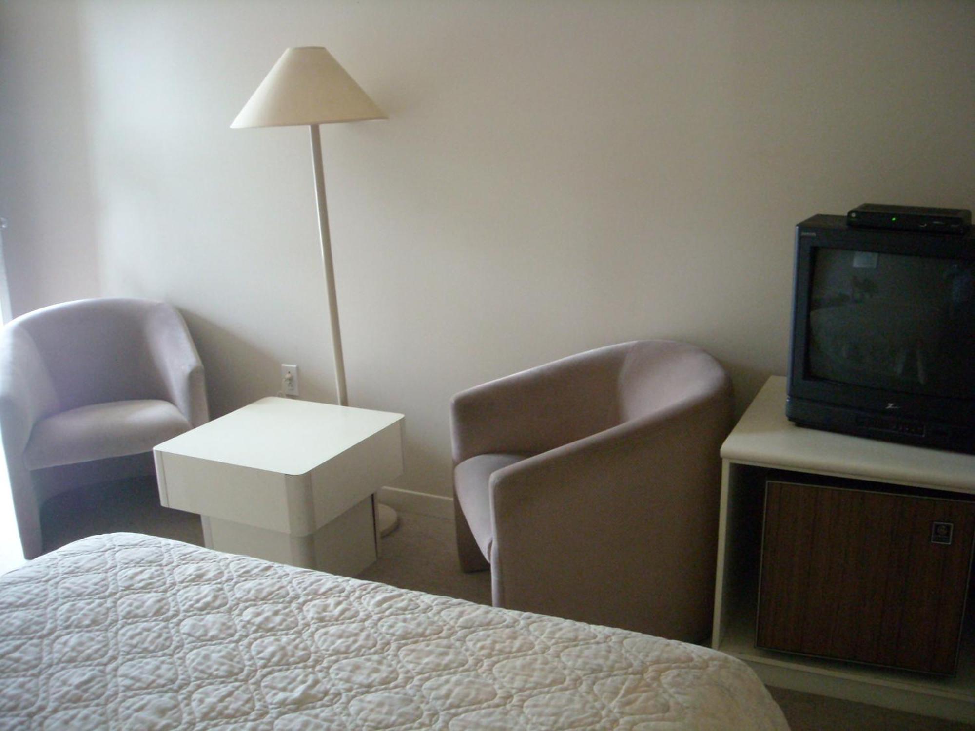 Hotel Oasis Lac St-Louis Salaberry-de-Valleyfield Zewnętrze zdjęcie