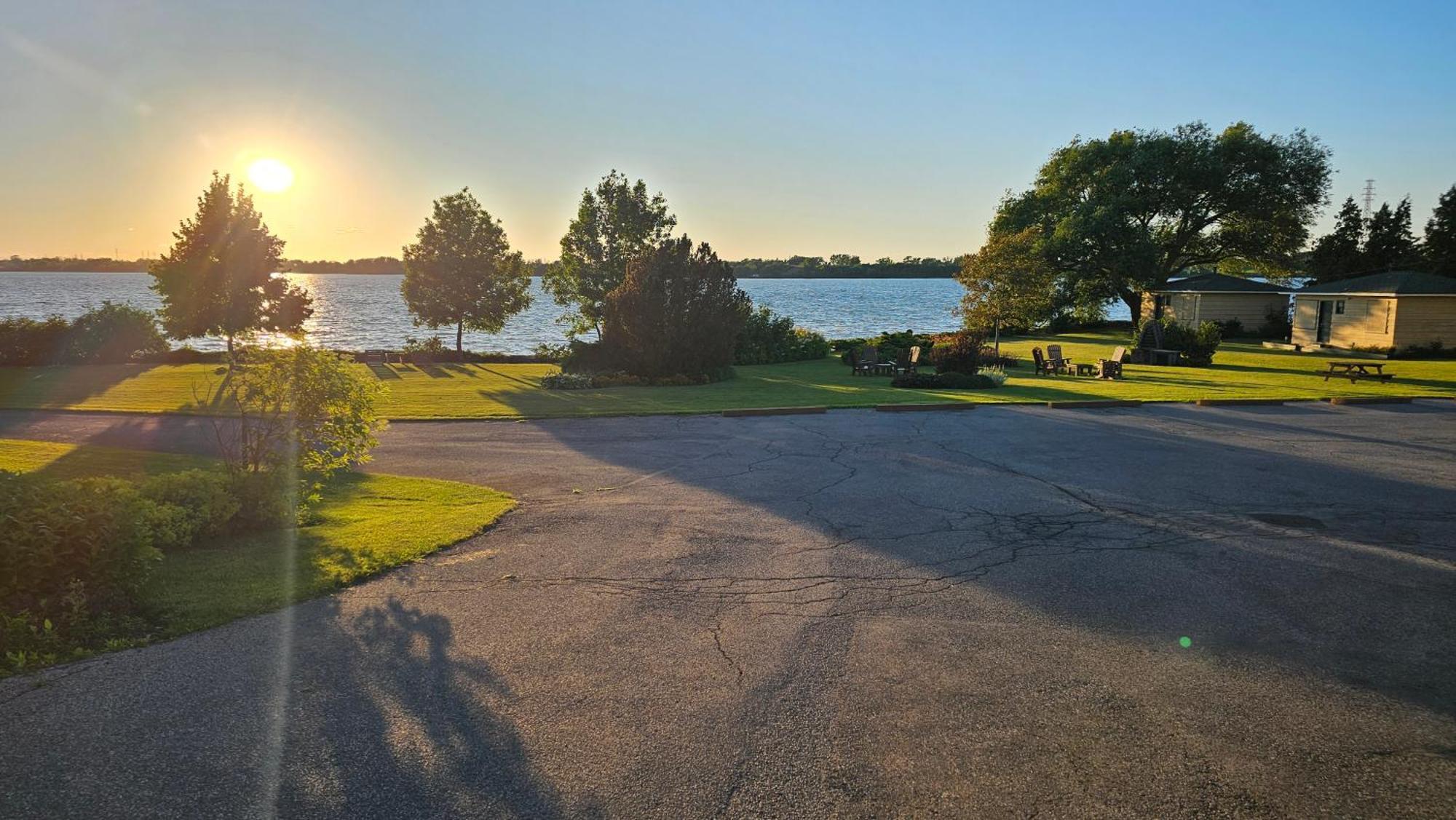 Hotel Oasis Lac St-Louis Salaberry-de-Valleyfield Zewnętrze zdjęcie