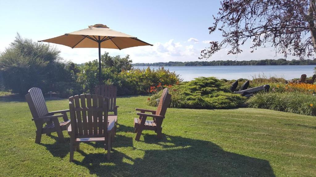 Hotel Oasis Lac St-Louis Salaberry-de-Valleyfield Zewnętrze zdjęcie
