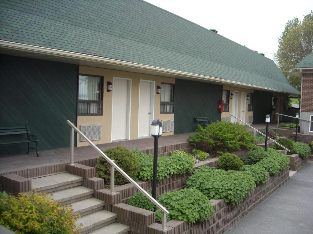 Hotel Oasis Lac St-Louis Salaberry-de-Valleyfield Zewnętrze zdjęcie