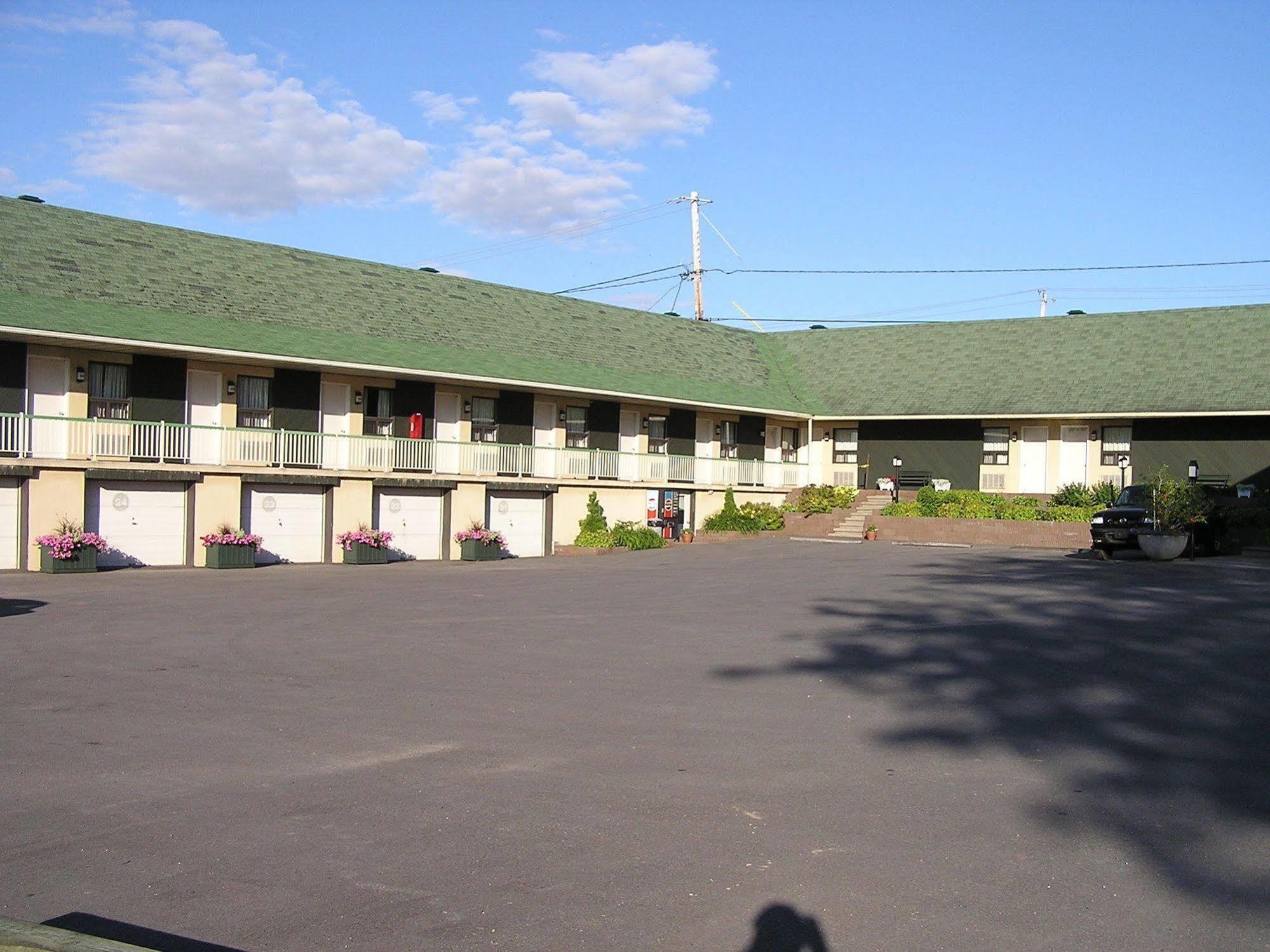 Hotel Oasis Lac St-Louis Salaberry-de-Valleyfield Zewnętrze zdjęcie